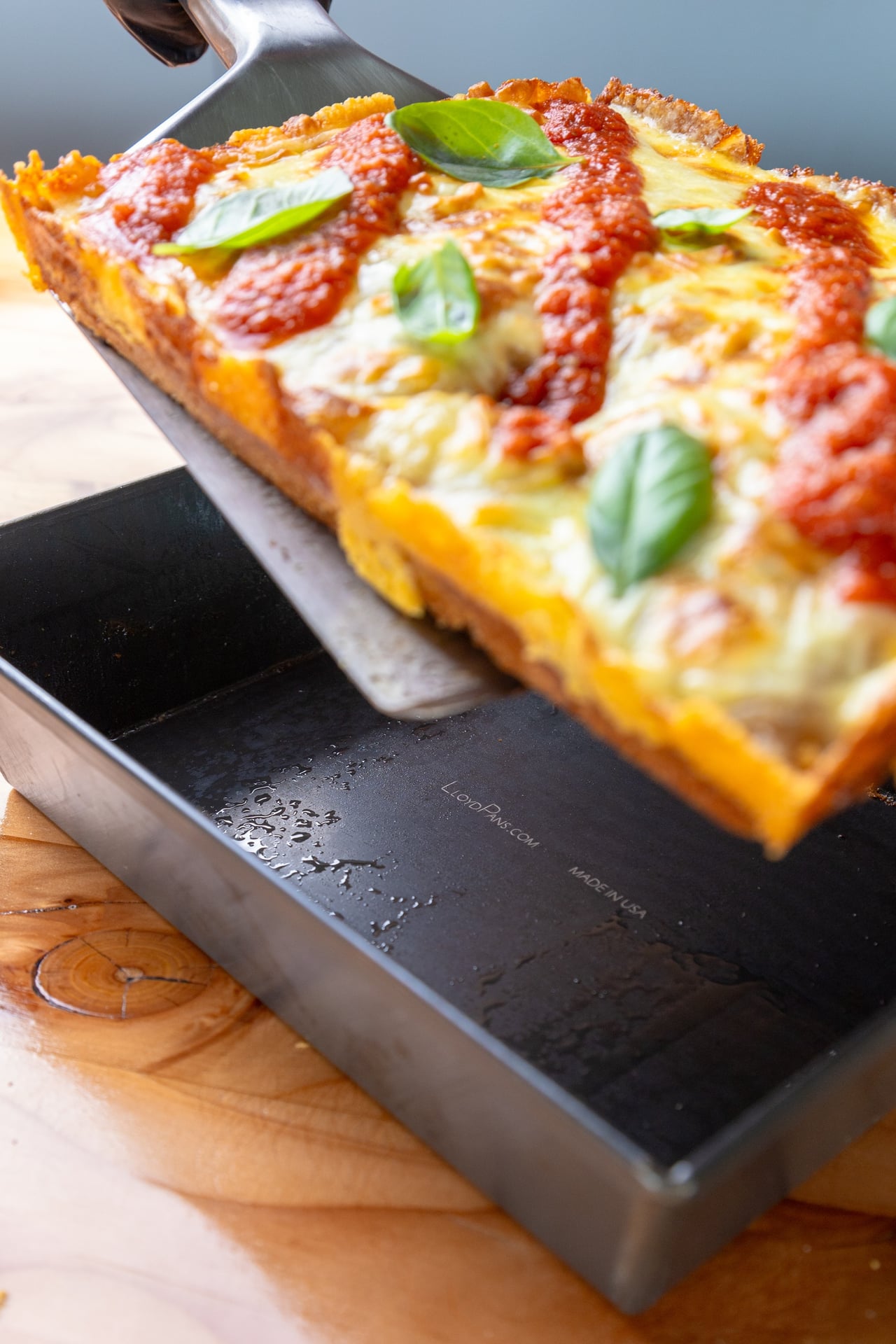 Detroit-style Pizza Base